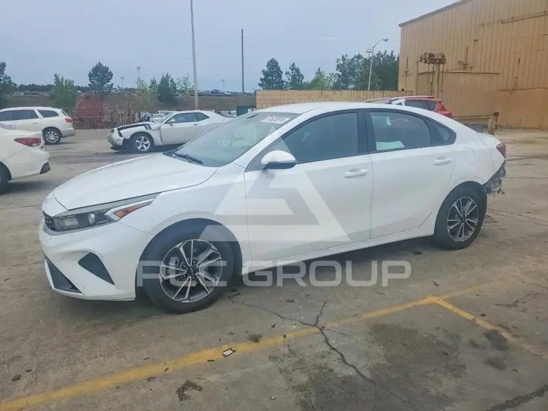2022 KIA Forte фото