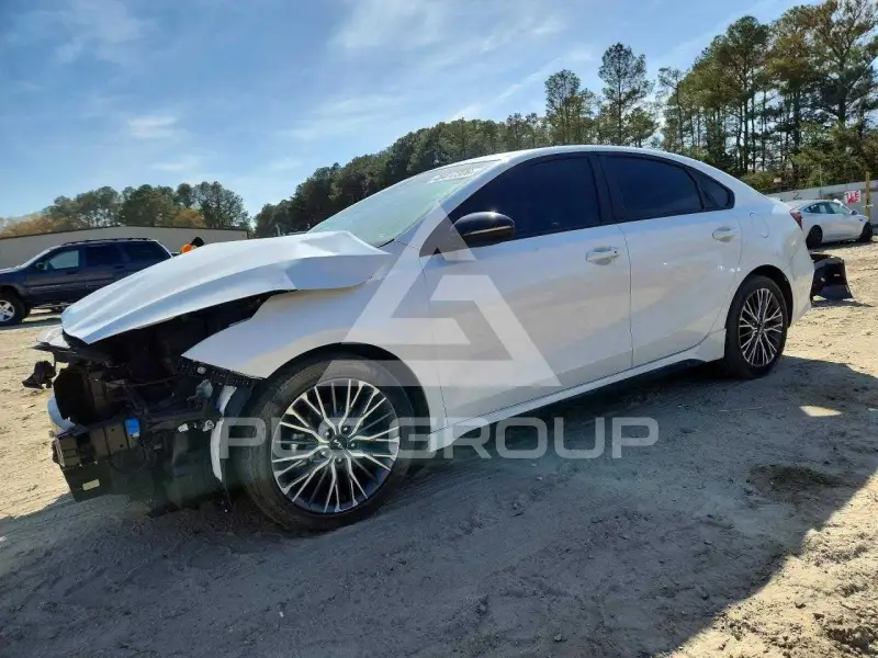 2022 KIA Forte photo