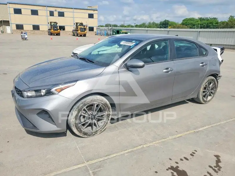 2022 KIA Forte фото