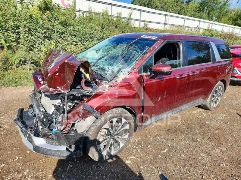2022 KIA Carnival photo