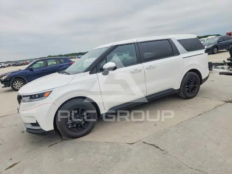 2022 KIA Sedona фото