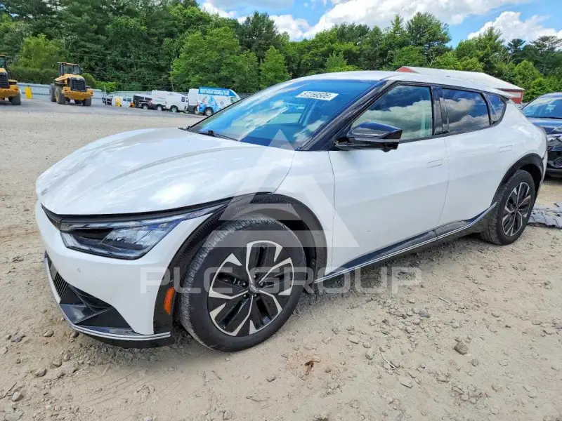 2022 KIA  photo