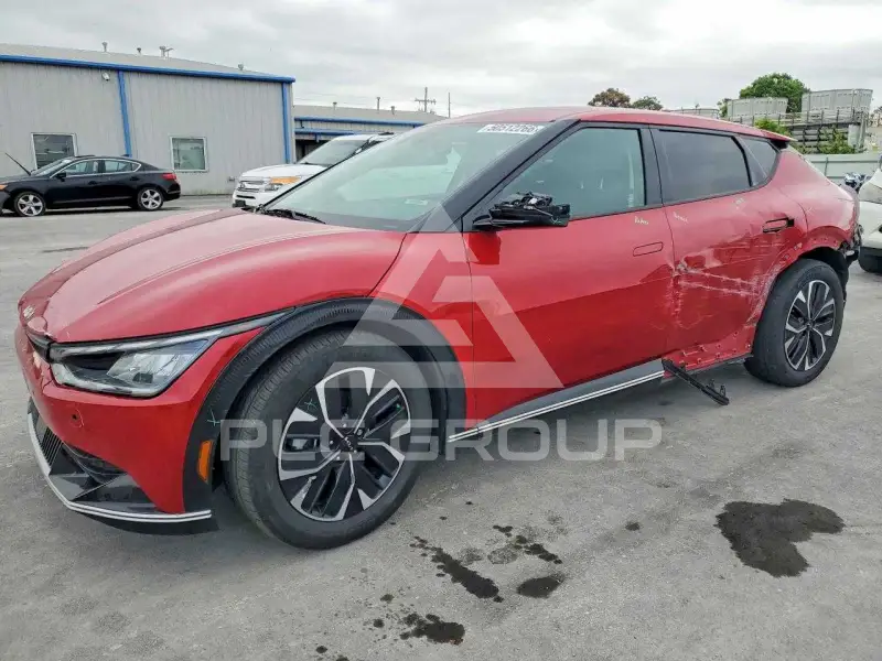 2022 KIA  фото