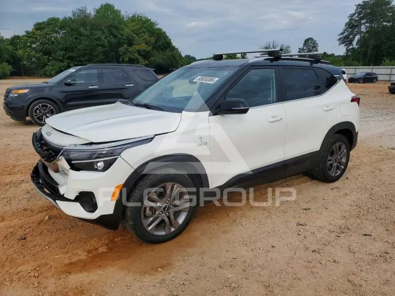 2022 KIA Seltos photo