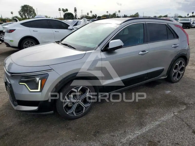 2023 KIA Niro фото