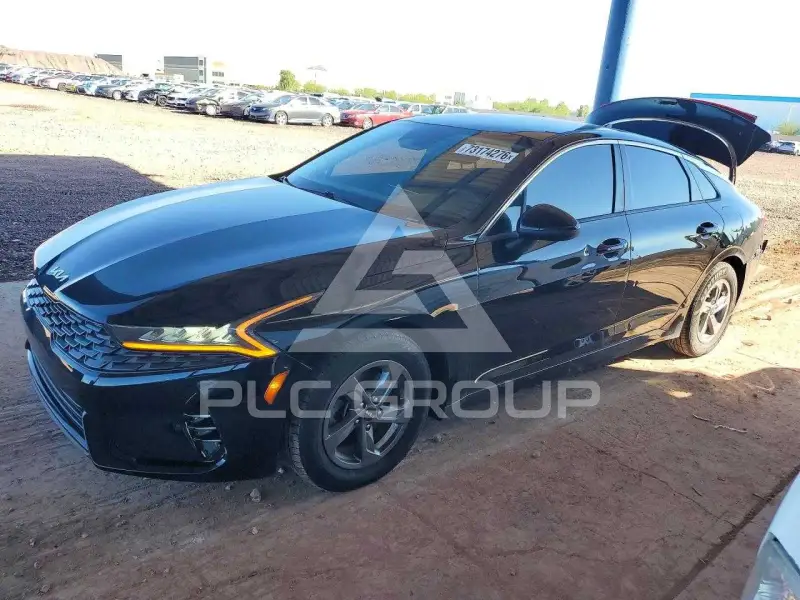 2022 KIA K5 photo