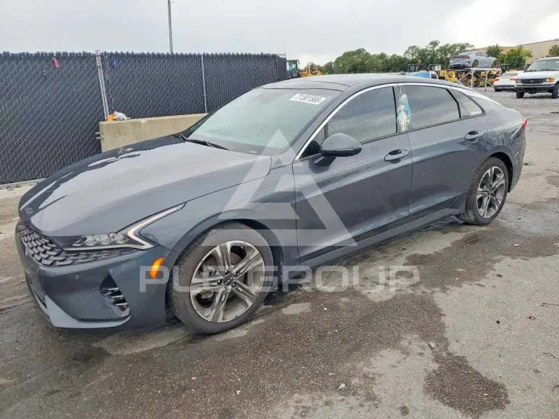 2022 KIA K5 фото