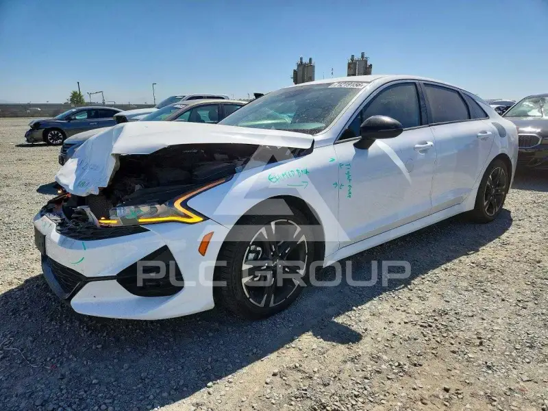 2022 KIA K5 photo