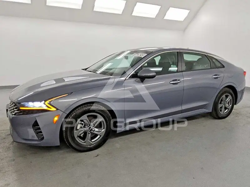 2022 KIA K5 photo