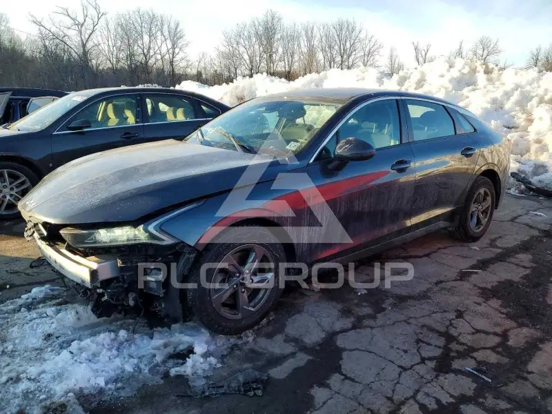 2022 KIA K5 photo
