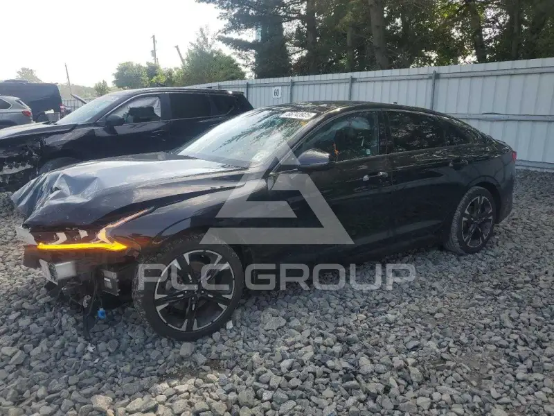 2022 KIA K5 фото