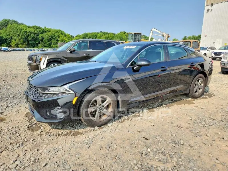 2022 KIA K5 фото