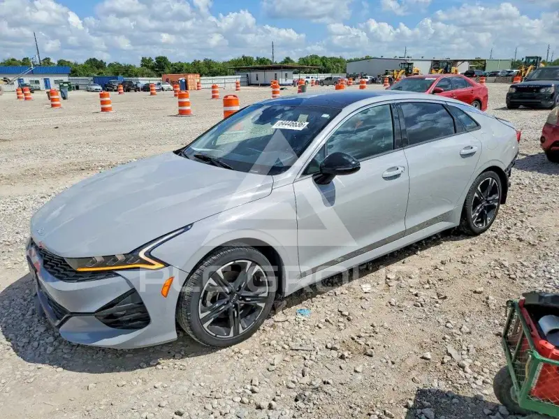 2022 KIA K5 photo