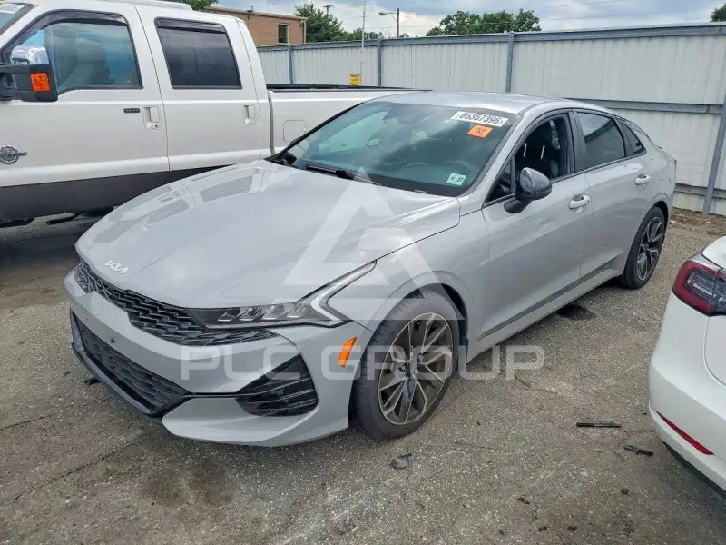 2022 KIA K5 photo