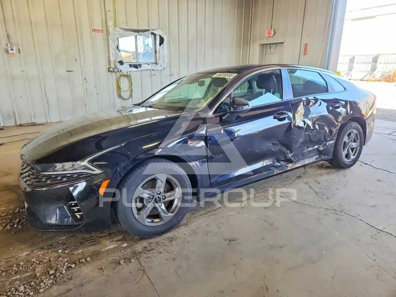 2022 KIA K5 фото