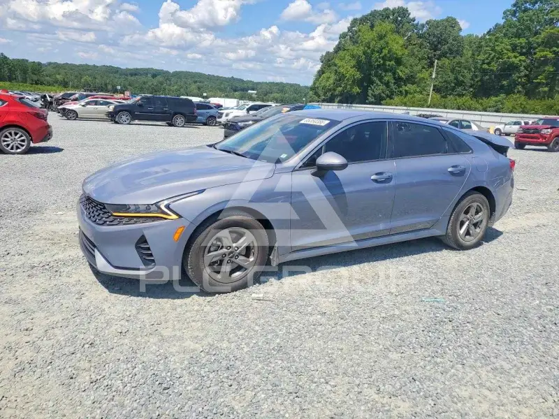 2022 KIA K5 photo