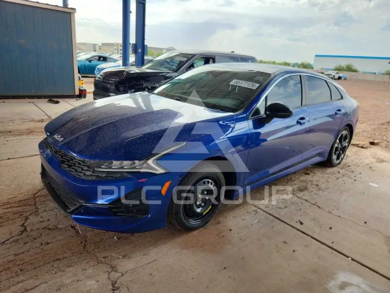 2022 KIA K5 фото