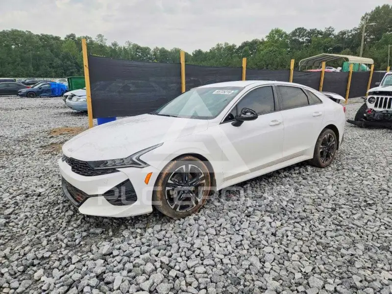 2022 KIA K5 photo