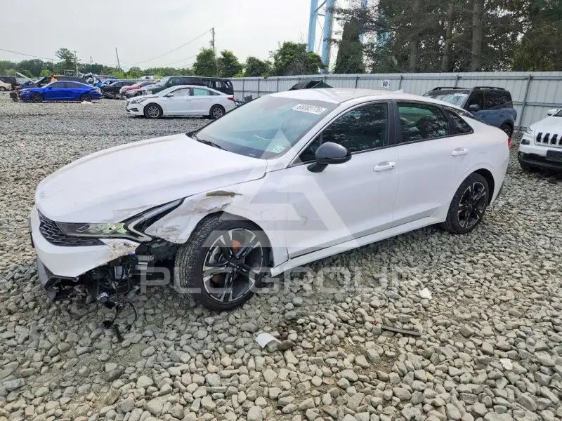 2022 KIA K5 фото