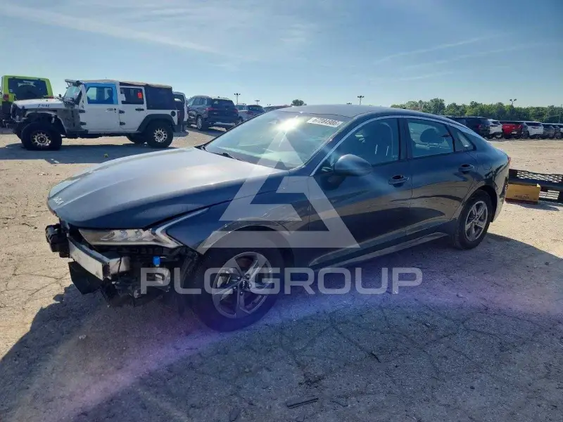 2022 KIA K5 photo