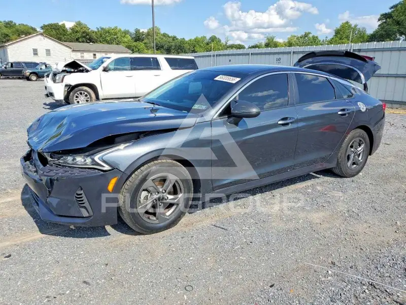 2022 KIA K5 фото
