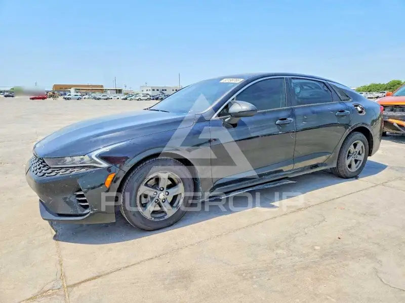 2022 KIA K5 photo