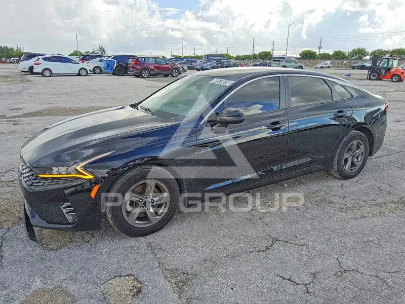 2022 KIA K5 фото