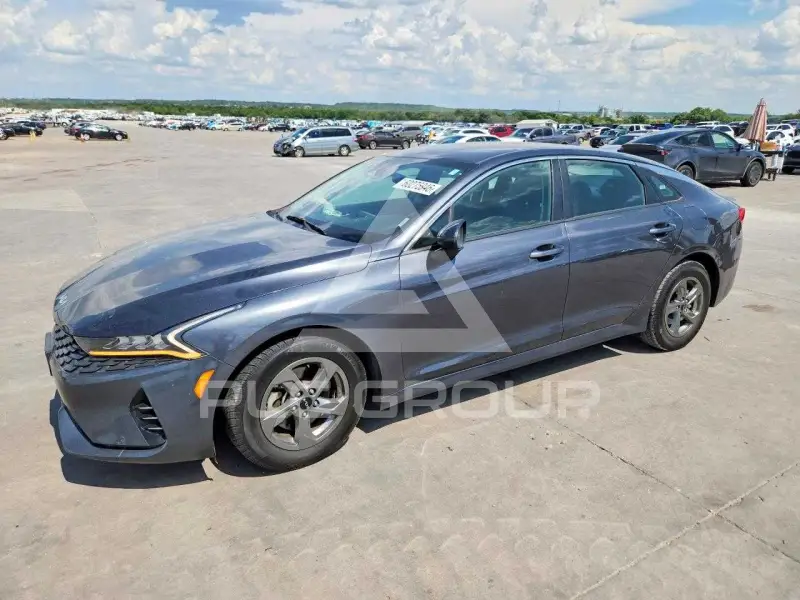 2022 KIA K5 фото