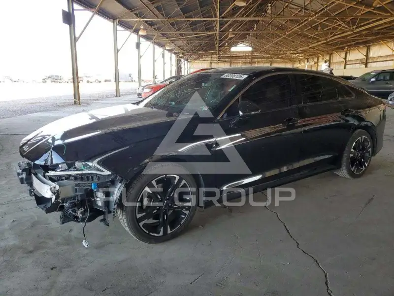 2022 KIA K5 photo