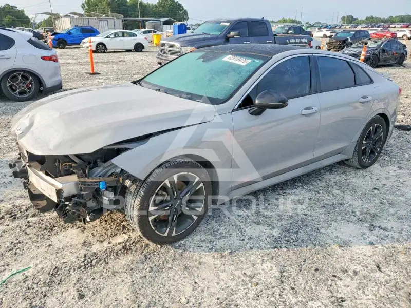 2022 KIA K5 photo