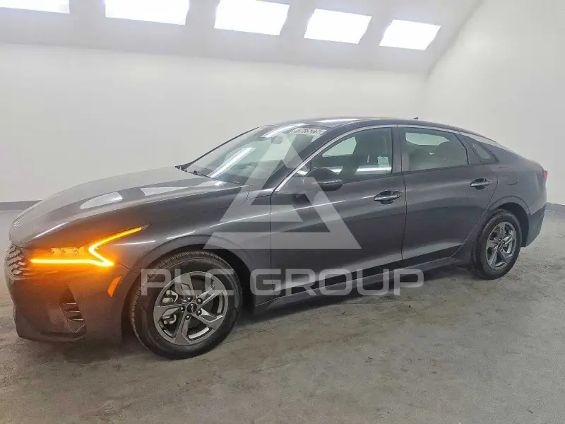 2022 KIA K5 photo