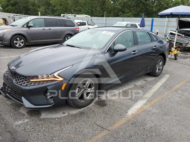 2022 KIA K5 photo