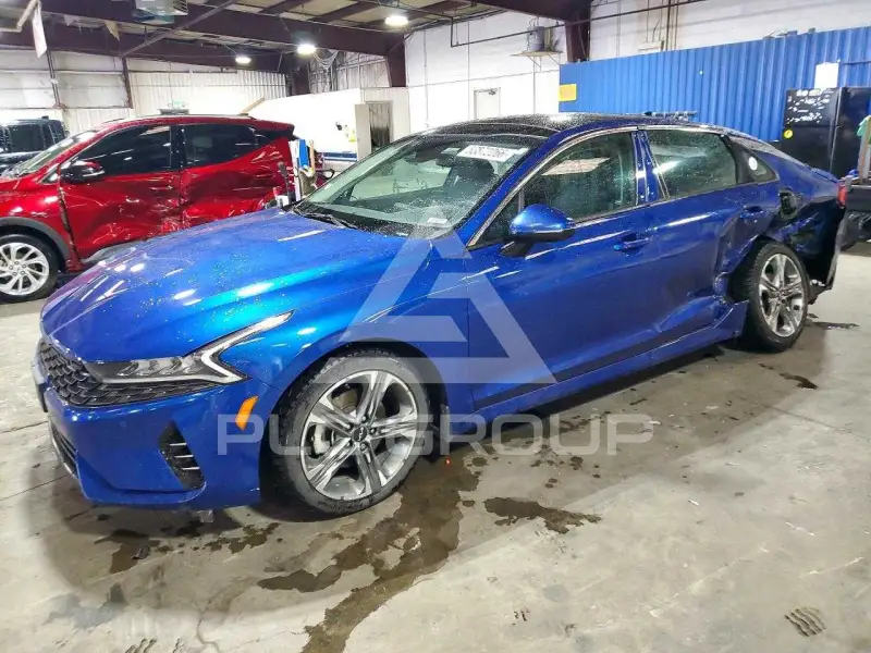 2022 KIA K5 фото