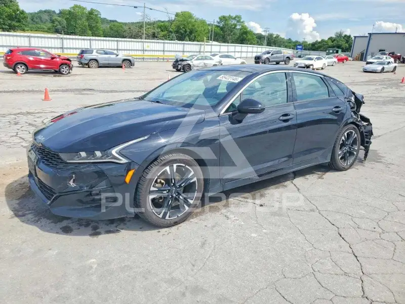 2022 KIA K5 photo