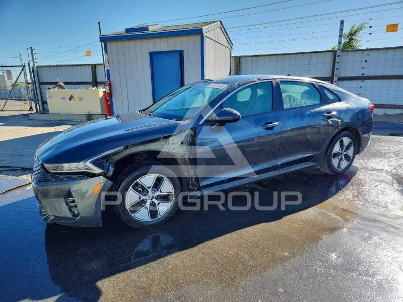 2022 KIA K5 photo