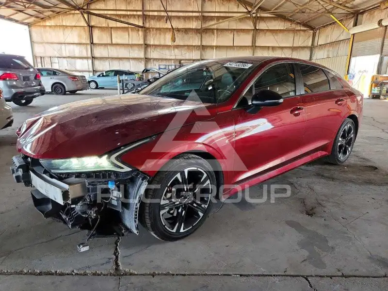 2022 KIA K5 фото