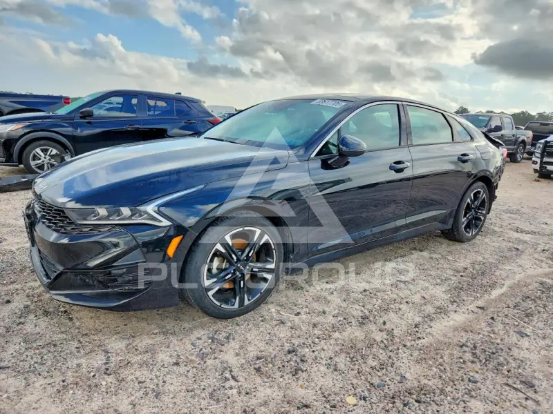 2022 KIA K5 photo