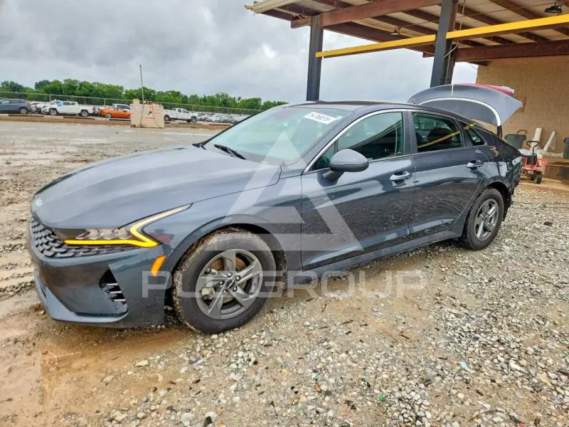 2022 KIA K5 photo