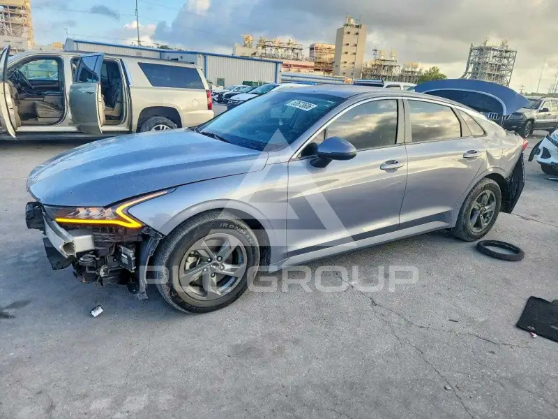 2022 KIA K5 фото