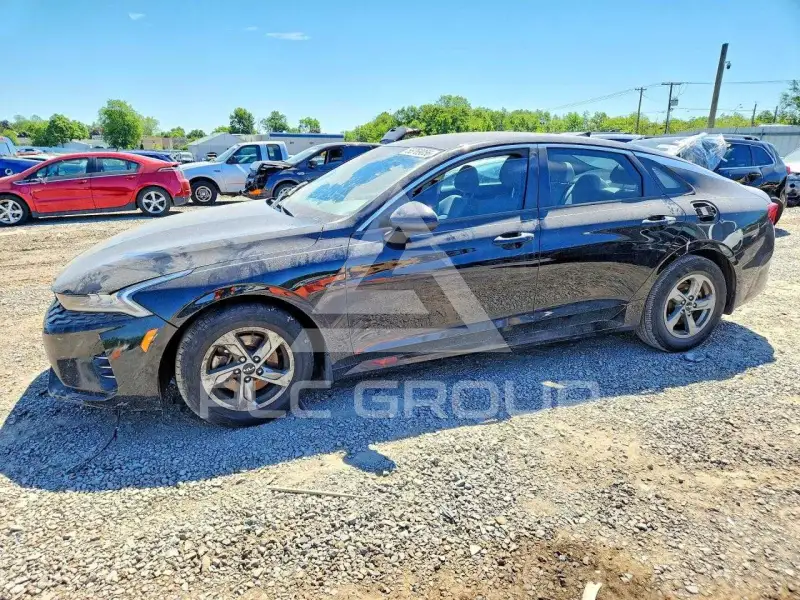 2022 KIA K5 photo