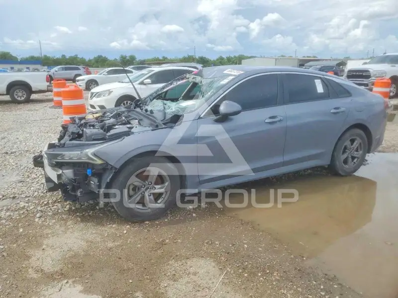 2022 KIA K5 фото