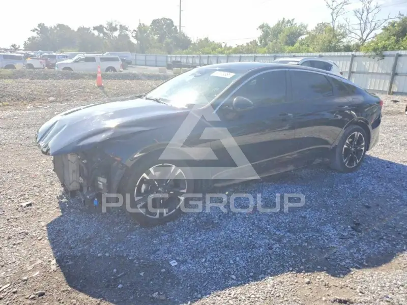 2022 KIA K5 photo
