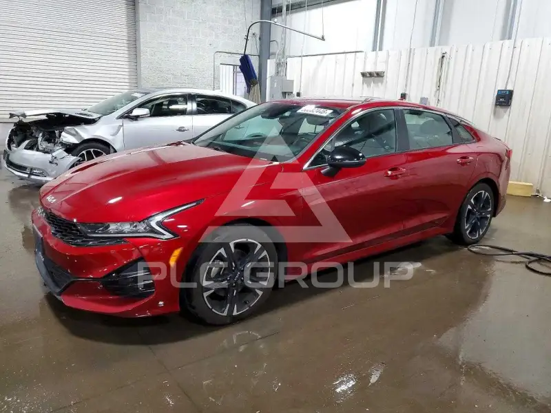 2022 KIA K5 фото