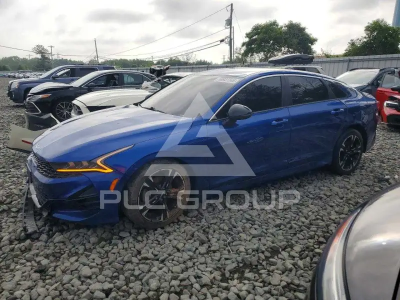 2022 KIA K5 фото