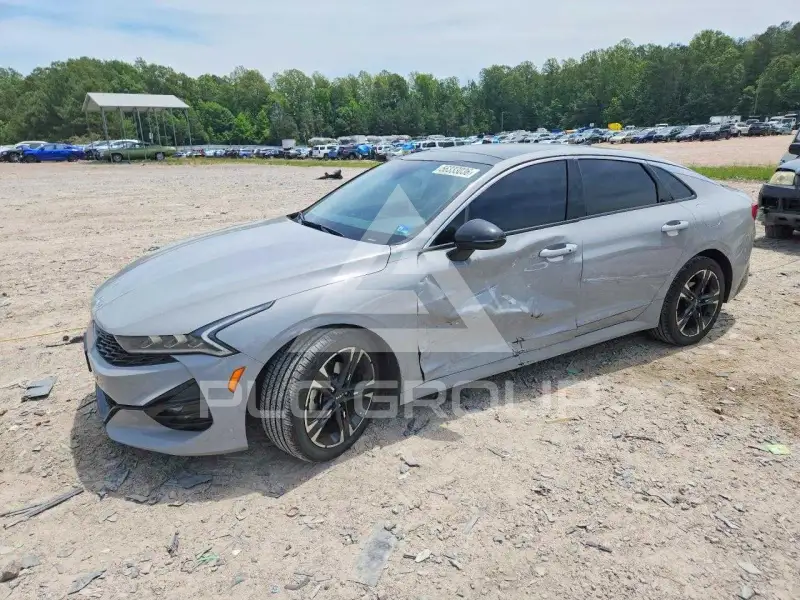2022 KIA K5 фото