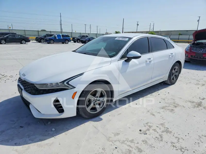 2022 KIA K5 фото