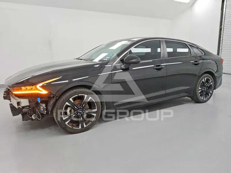2022 KIA K5 фото