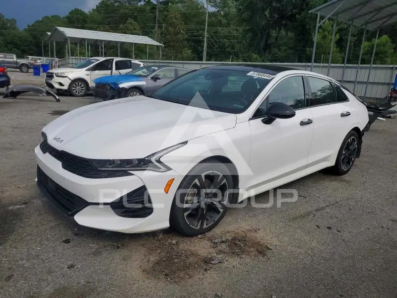 2022 KIA K5 фото
