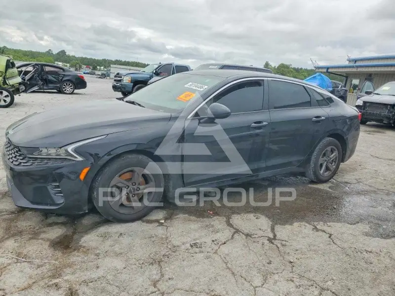 2022 KIA K5 фото
