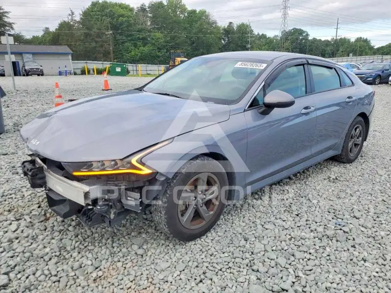 2022 KIA K5 фото
